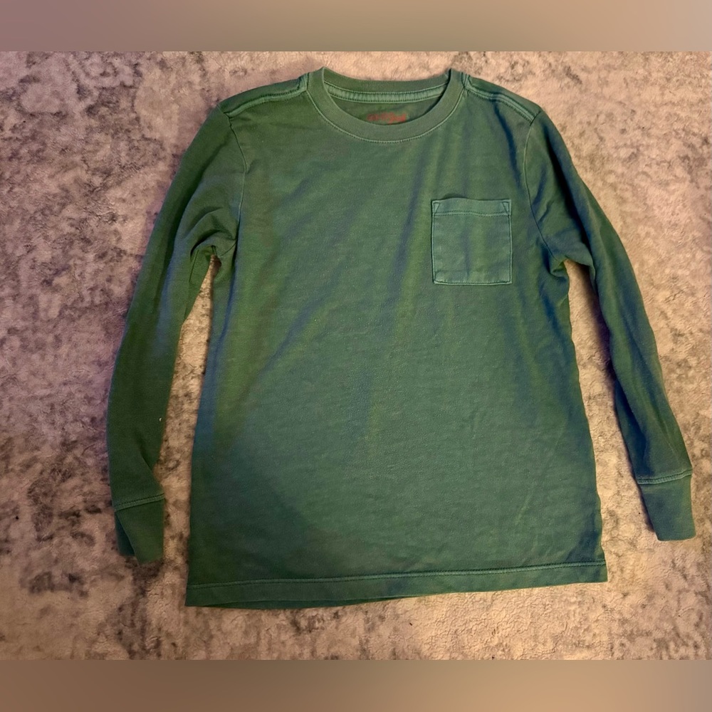 boys Cat & Jack long sleeve green shirt with pocket - size XS (4/5)